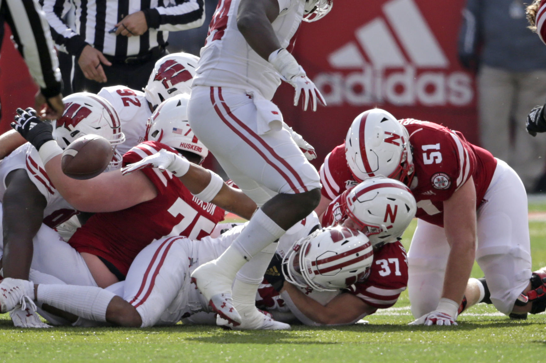 Badgers 37, Cornhuskers 21